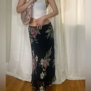 Late 90’s Dark Floral Skirt